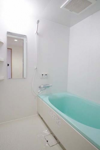 バス・シャワールーム　類似室内