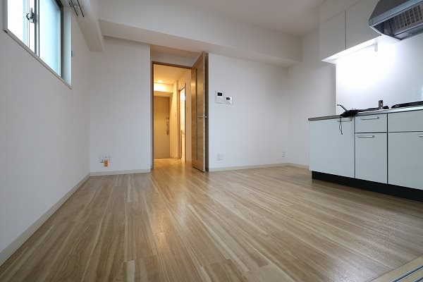 居室・リビング　7帖のダイニングキッチン