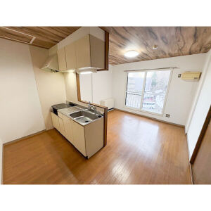 居室・リビング　★初期費用軽減可能！★室内リフォーム済み！★ペット飼育可能！