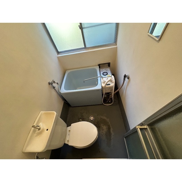 バス・シャワールーム　ゆったり過ごせるお風呂です