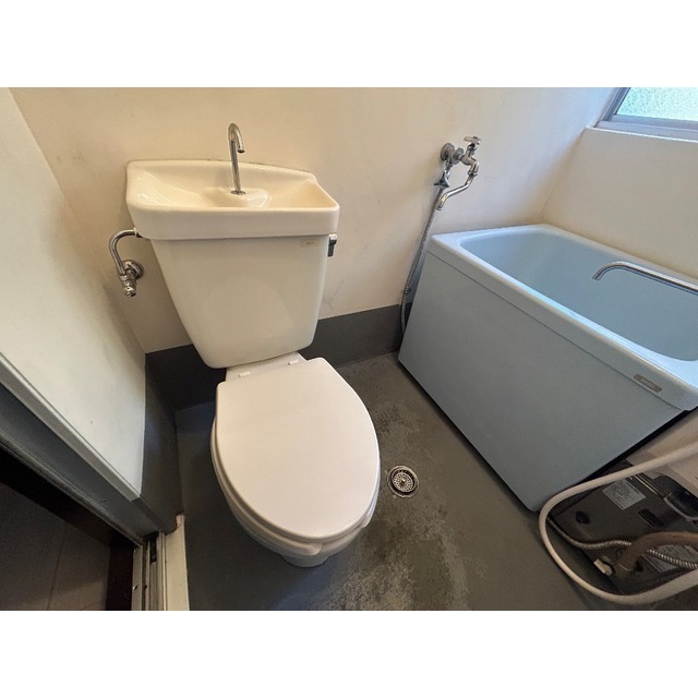 トイレ　トイレもきれいです