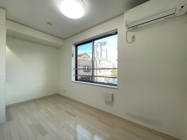 居室・リビング　?