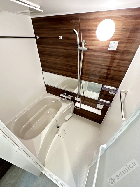 バス・シャワールーム　浴室暖房乾燥機付きバスルーム