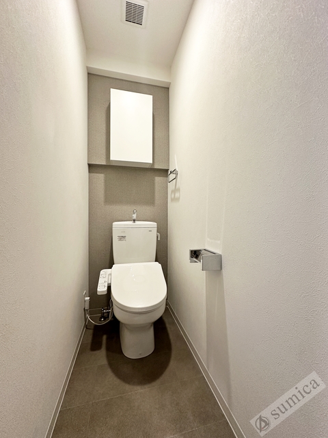 トイレ　温水洗浄便座付き♪♪