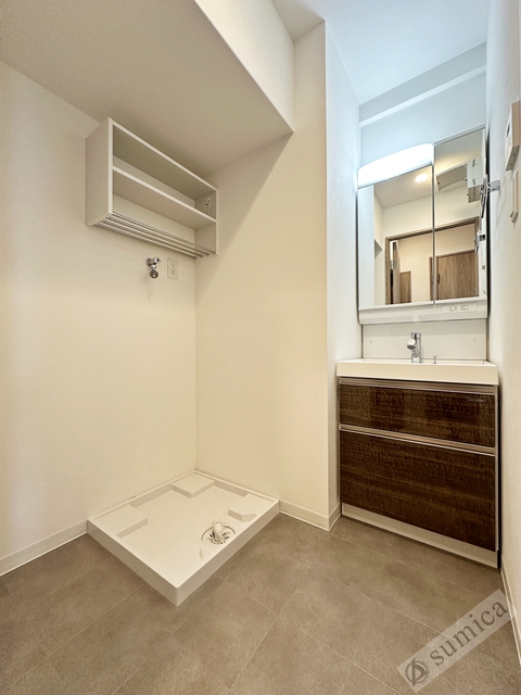 洗面設備　シャンプードレッサー付き・朝シャンもこちらで♪♪