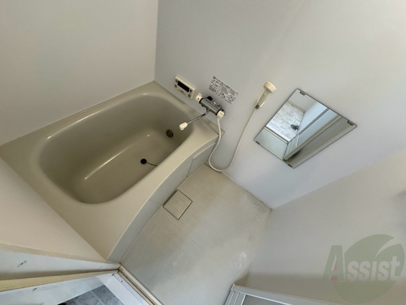 バス・シャワールーム　ユニットバスです。疲れを癒すのに欠かせませんね！