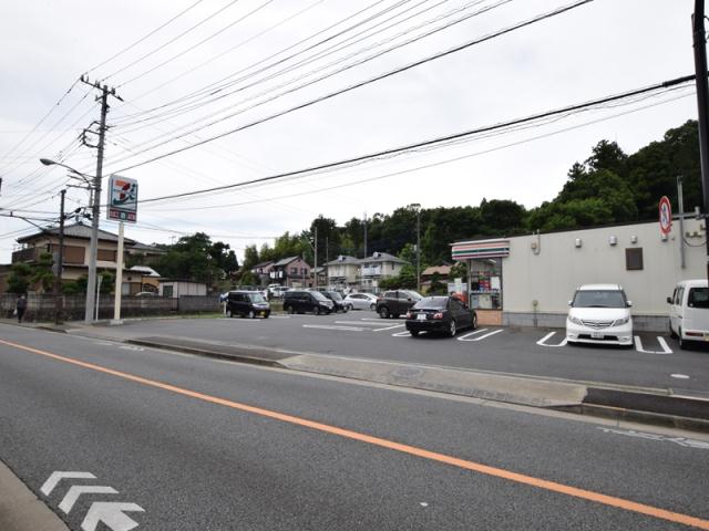コンビニ　セブンイレブン（コンビニ）まで2377m