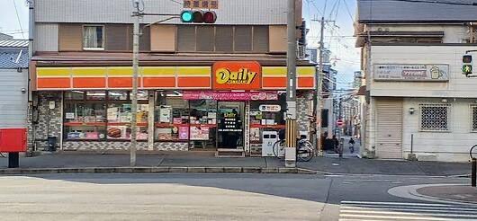 コンビニ　デイリーヤマザキ東加賀屋店（コンビニ）まで50m