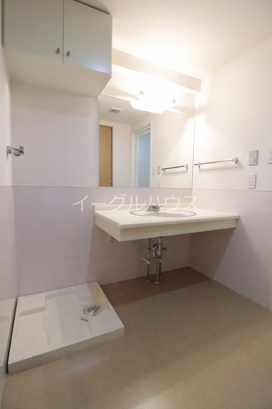 洗面設備　同タイプ