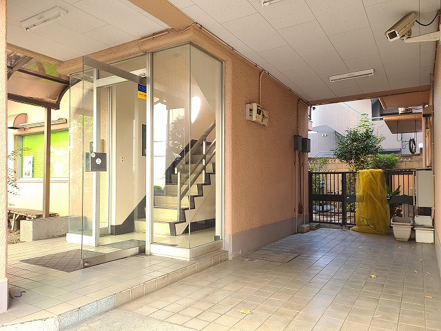 エントランス　★建物エントランスの画像です。★