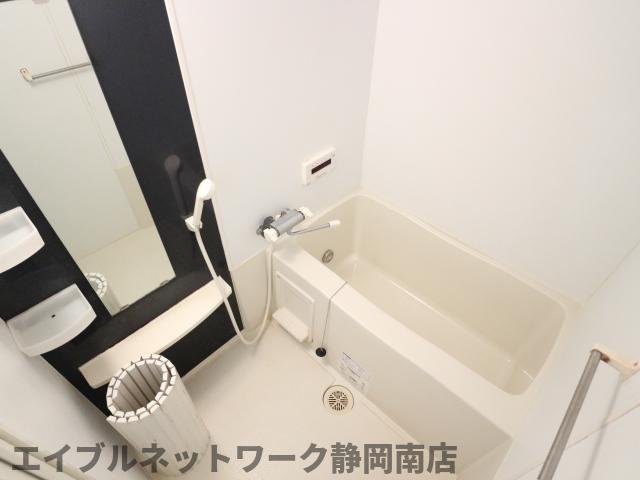 バス・シャワールーム　お風呂です