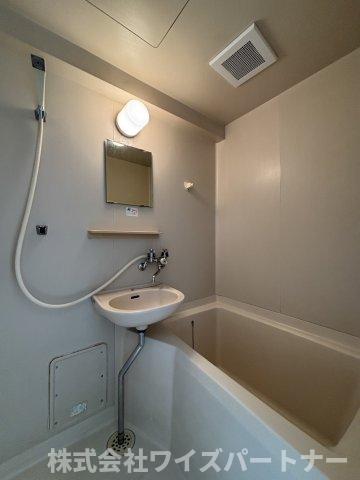 バス・シャワールーム　※別号室の為、現況優先