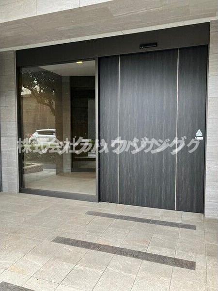 エントランス　お部屋探しはラックハウジング♪