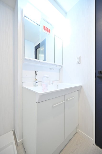 洗面設備　※家具・小物はイメージです