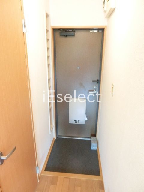 玄関　シューズボックス付きです。