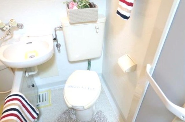 トイレ　別部屋同仕様