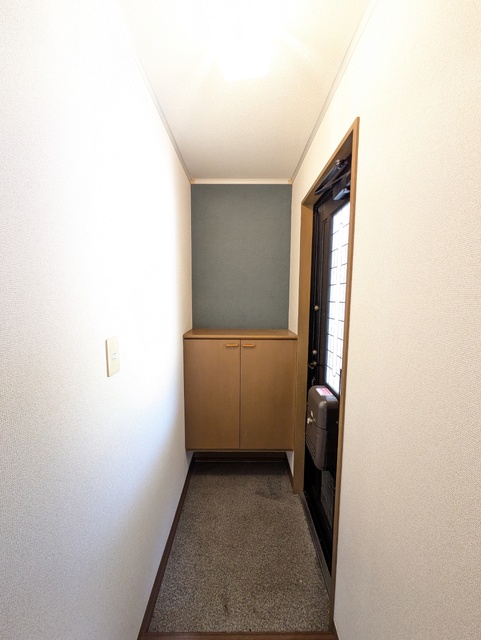 玄関　※清掃前