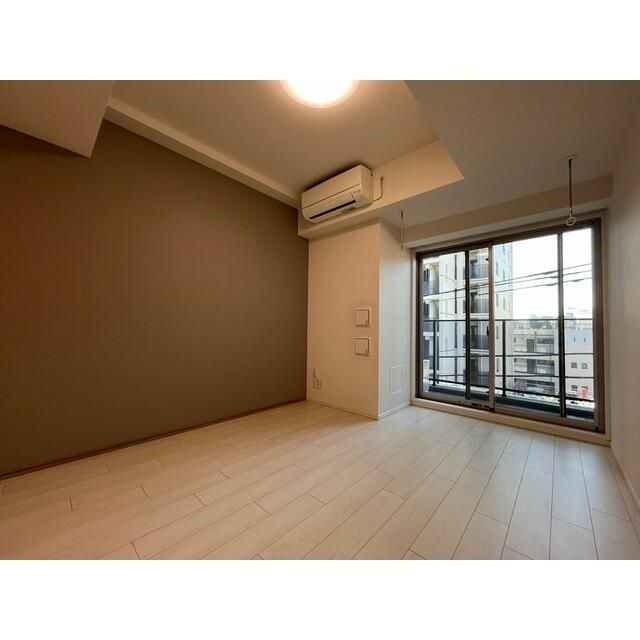 居室・リビング　別号室参考写真