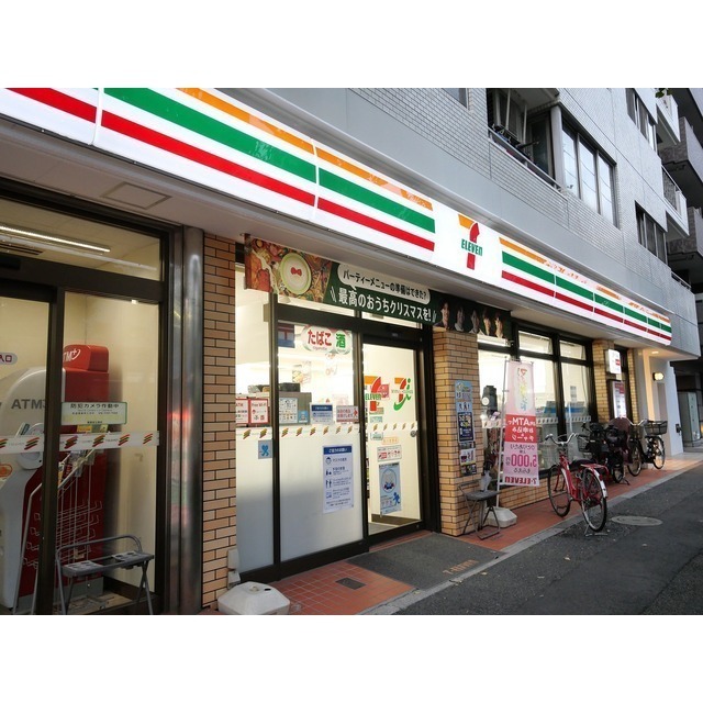 コンビニ　セブンイレブン（コンビニ）まで120m