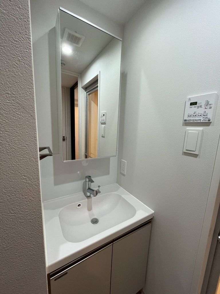 洗面設備　同間取り反転タイプ