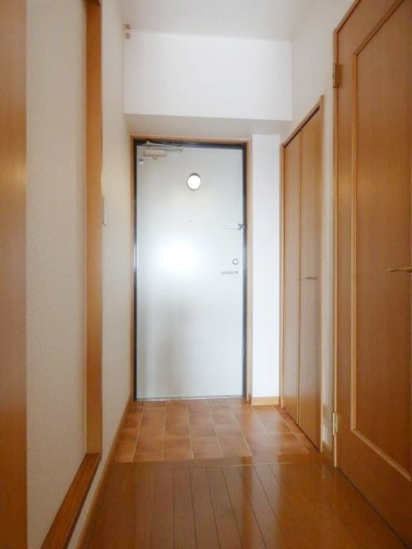 玄関　図面と現状に相違がある場合には現状を優先