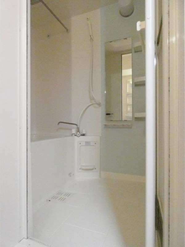 バス・シャワールーム　図面と現状に相違がある場合には現状を優先