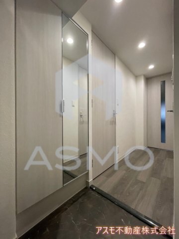 玄関　同マンション別部屋　参考写真