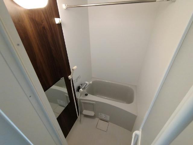 バス・シャワールーム　バスルーム