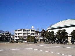 中学校　調布市立第四中学校（中学校）まで1217m