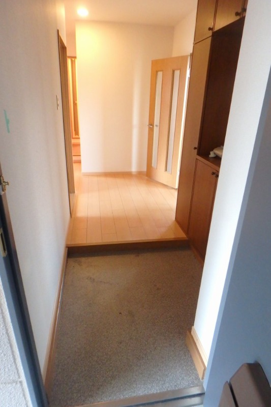 玄関　同間取　別号室