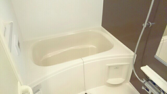 バス・シャワールーム　追い炊き機能・浴室乾燥機も設置済み●