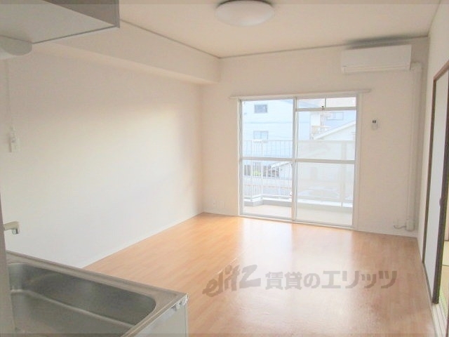 居室・リビング　洋室