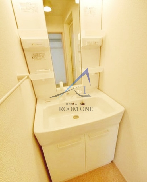 洗面設備　洗面台です。