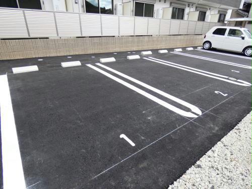 駐車場　駐車場