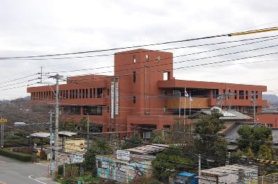 役所　福津市役所（役所）まで93m