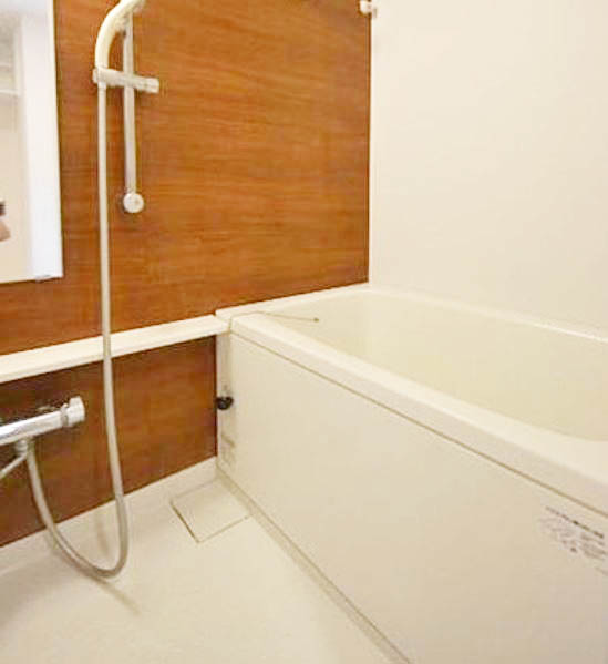 バス・シャワールーム　★ゆったりとできる広さの浴槽★