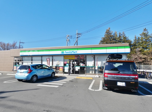 コンビニ　ファミリーマート立川西砂町店（コンビニ）まで575m