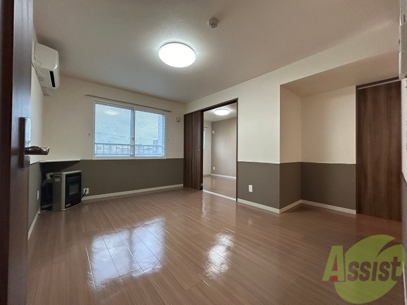 居室・リビング　広くてきれいなリビングです！快適に過ごせそうですね。