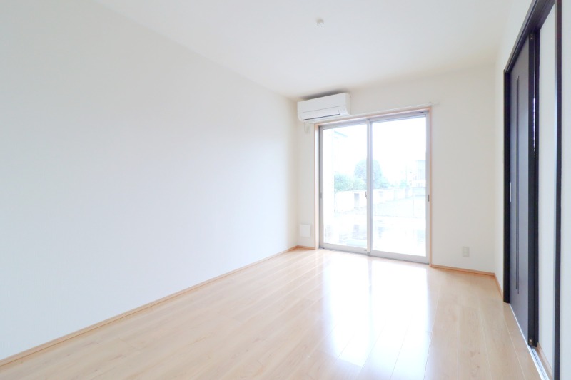 居室・リビング　図面と現状に相違がある場合には現状を優先