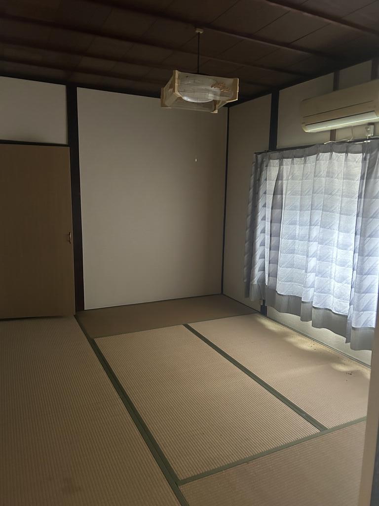 上阿達町1階東貸家の内装写真