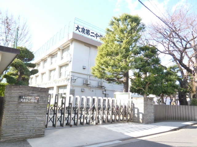 中学校　練馬区立大泉第二中学校（中学校）まで2176m