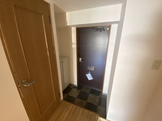 玄関　※別部屋の写真です