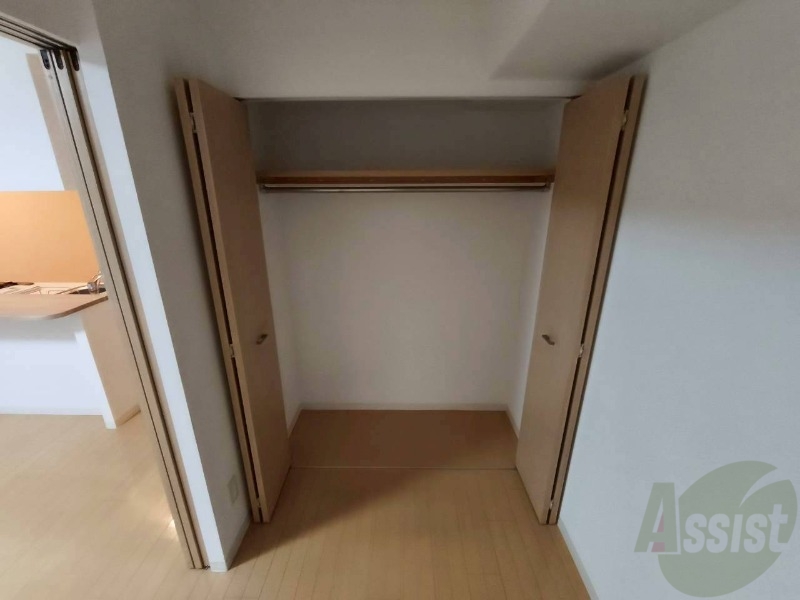 収納　こちらには収納スペースがあります。あると便利ですね！