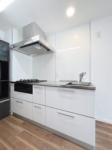 キッチン　コンパクトなキッチンで掃除もラクラク