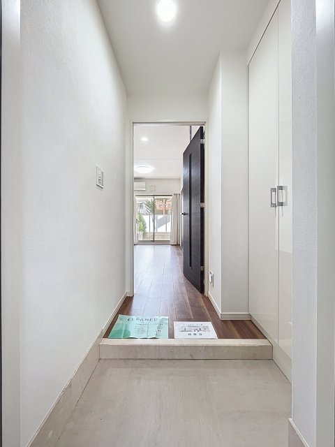 玄関　シンプルで使いやすい玄関です