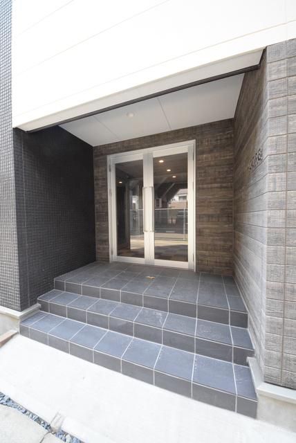 エントランス　安心のオートロック付マンション