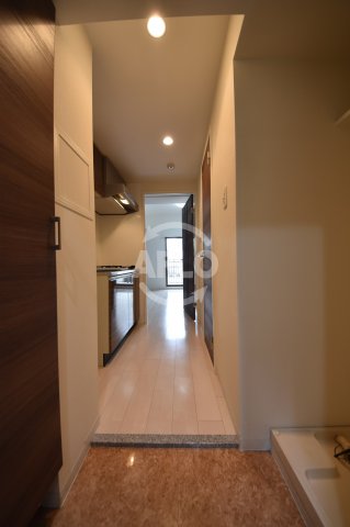 居室・リビング　ラグゼドーム前II　居間・リビング