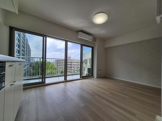 居室・リビング　●ＬＥＤ照明器具交換済み