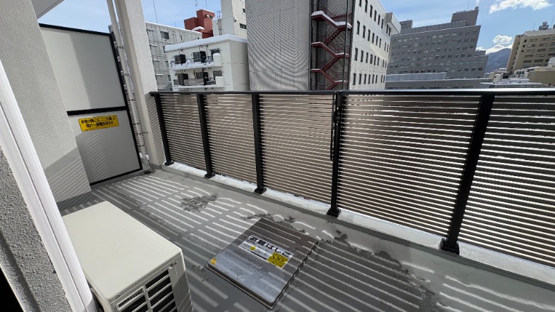 バルコニー　広々バルコニー