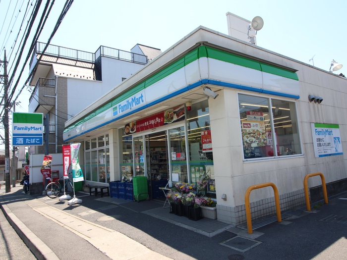 コンビニ　ファミリーマート 　川崎蟹ヶ谷店（コンビニ）まで394m